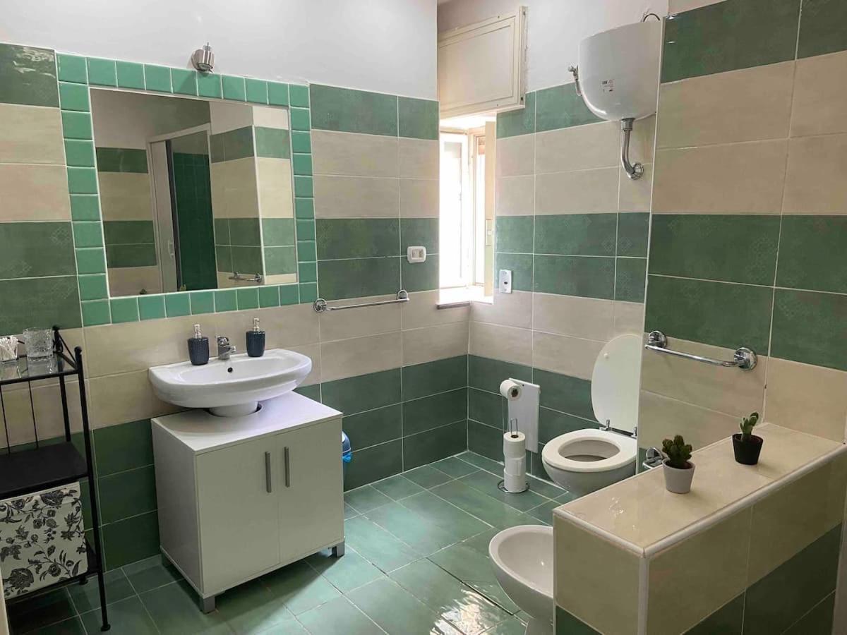 Bnb Medina Неаполь Екстер'єр фото